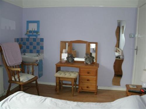 Ebborways Farm Bed And Breakfast Priddy Room photo